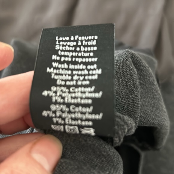 ICONS OBJECTS OF DEVOTION - REVOLVE wide bell crop denim black high waist 28 - Picture 13 of 13